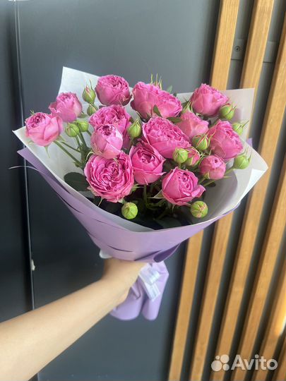 Букет из кустовых розочек