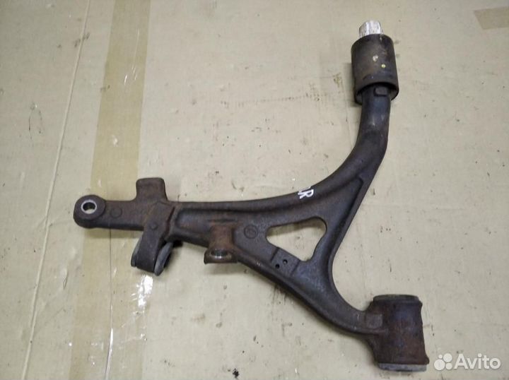 Рычаг передний нижний правый w163 ML-class 628