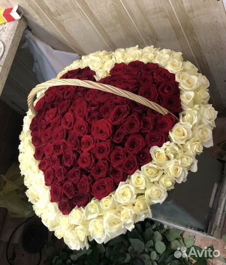 Сердце из роз 101 роза