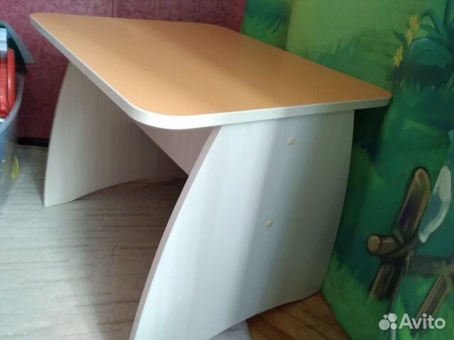 Письменный столик детский