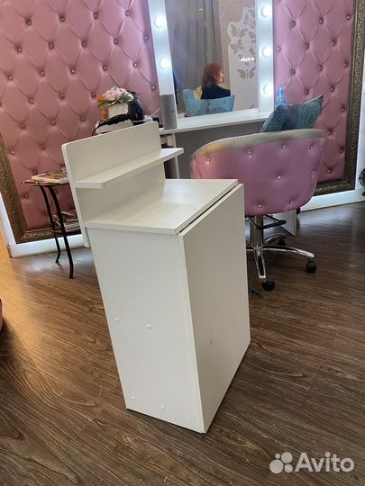 Маникюрный стол складной бу