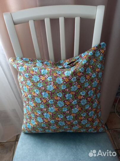 Подушка с наполнителем из ароматной лаванды