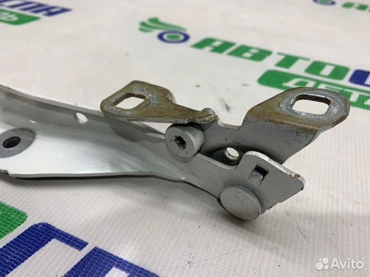 Петля капота левая Citroen C4 Picasso минивен