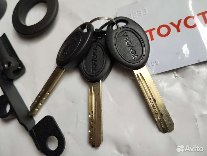 Блокиратор кпп Toyota C-HR 18 (CVT) RW9LS10030