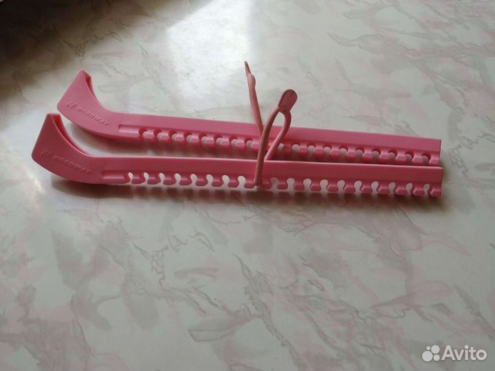 Чехлы для коньков