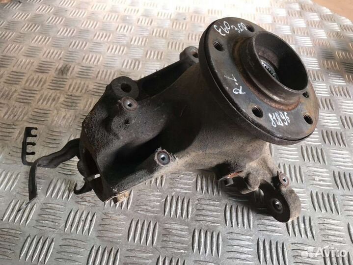 Ступица передняя левая BMW 5 E60/E61 6188315 3.0 2