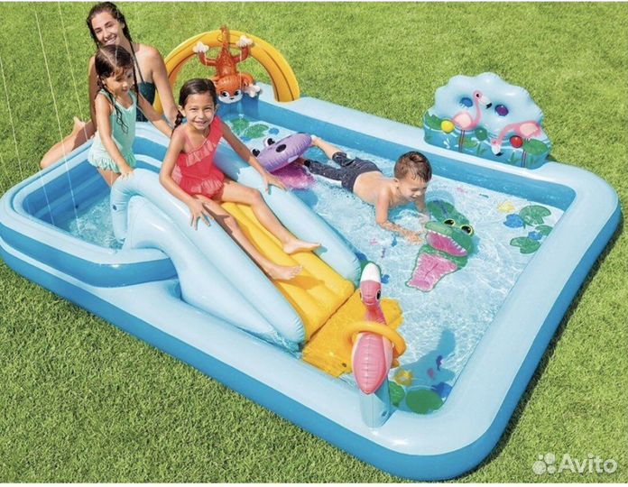 Детский бассейн/мини аквапарк 