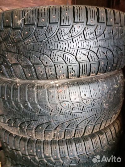 Pirelli Winter Carving Edge 235/65 R17