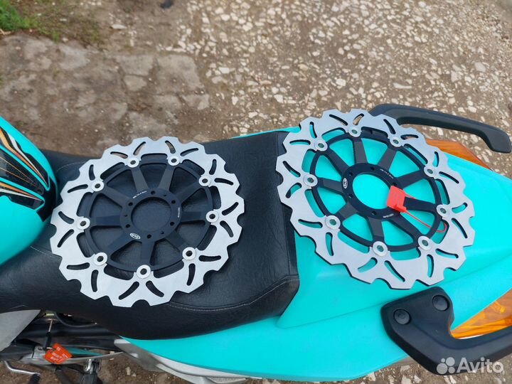 Передние тормозные диски Honda VFR800 Arashi