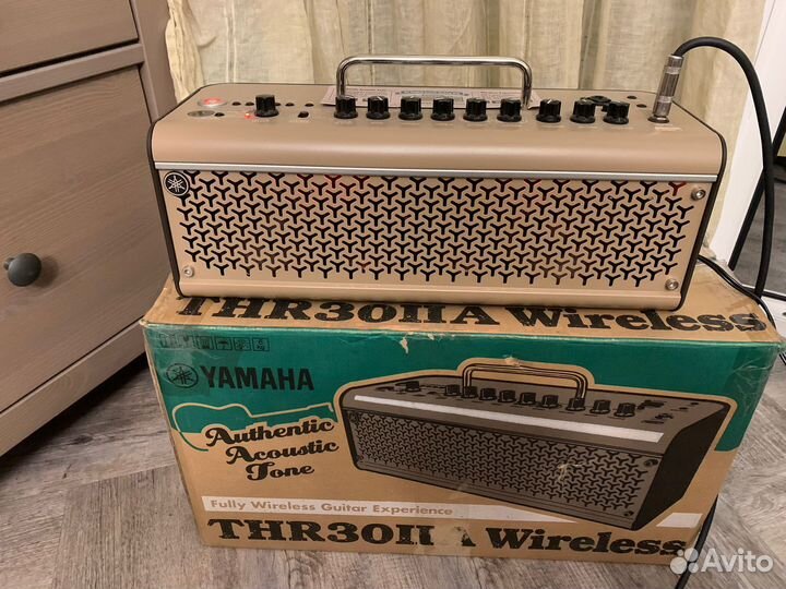 Комбоусилитель Yamaha THR30IIA Wireless коричневый
