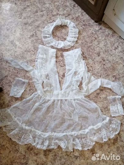 Белый школьный фартук