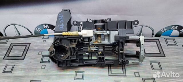 Водительский кронштейн ручки двери BMW F07, F01