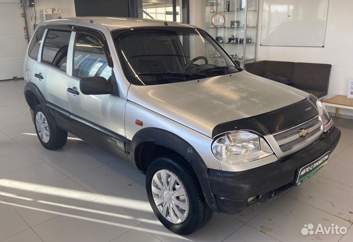Chevrolet Niva, 2004