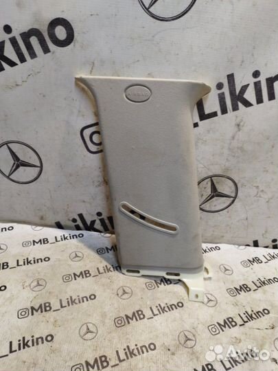 Обшивка стойки задняя правая Mercedes Gl X164