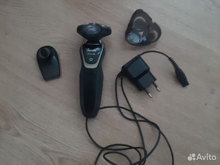 Бритва электрическая philips
