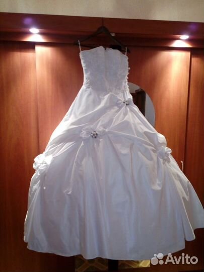 Продам свадебное платье