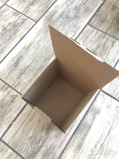 Коробки картонные бу