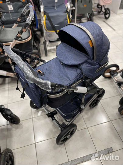 Коляска 2 в 1 Luxmom 555