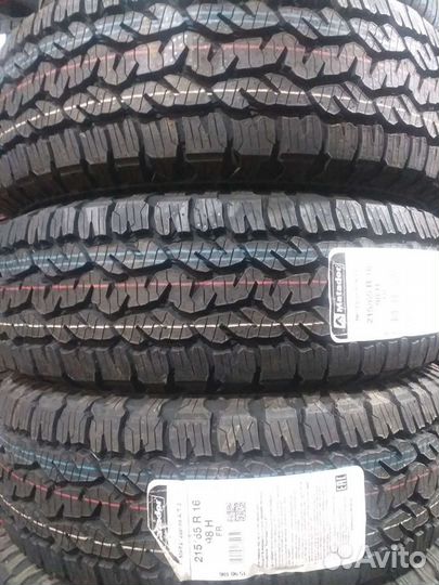 Matador MP 72 Izzarda A/T 2 215/65 R16