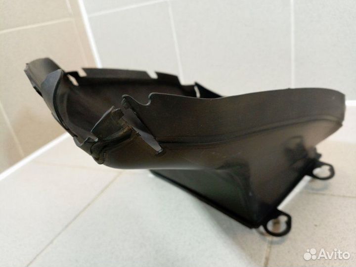 Воздуховод интеркулера Audi Q7 4M