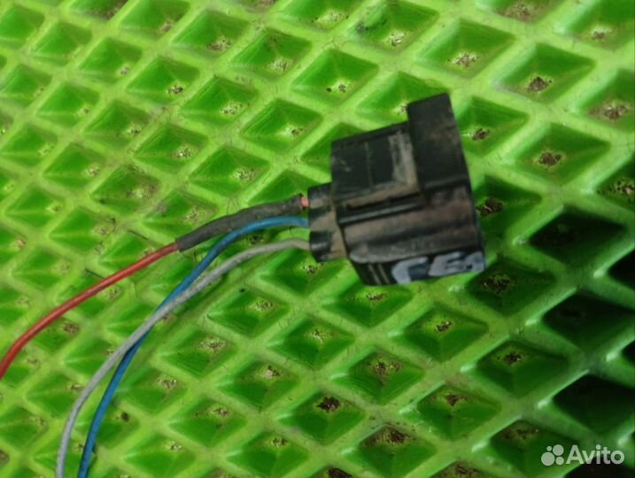 Фишка генератор форд фокус 1