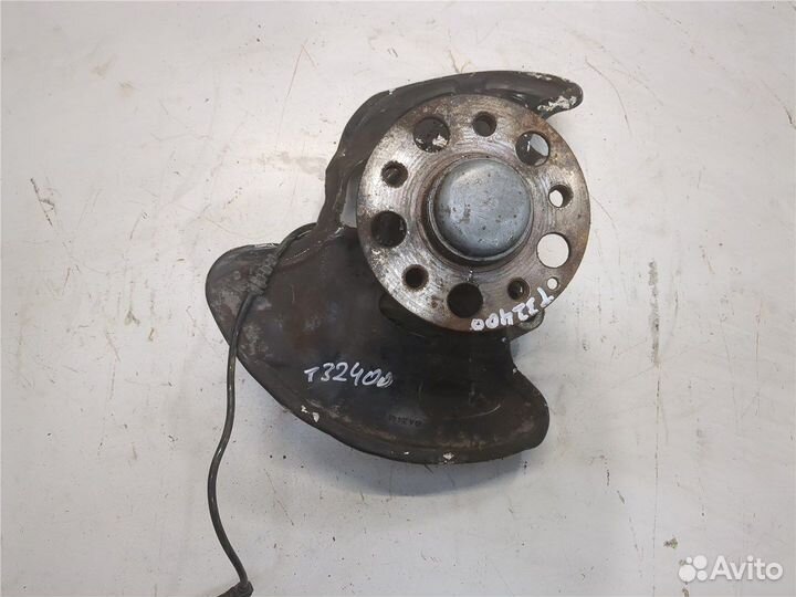 Ступица (кулак, цапфа) Mercedes C W204, 2010