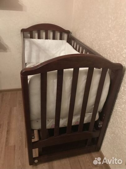 Детская кроватка Лель с маятником