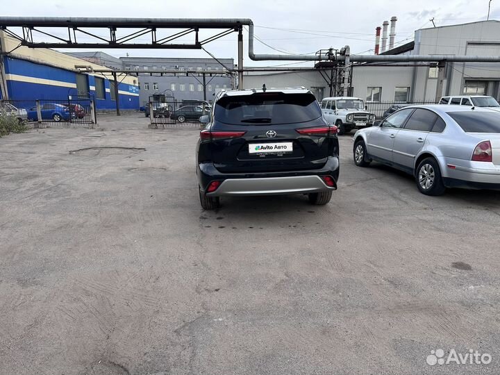 Toyota Highlander 2.0 AT, 2023, 5 351 км