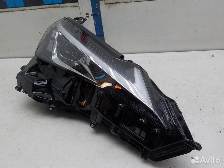 Фара правая Lexus UX200/UX250h/UX300e