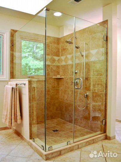 Стеклянные перегородки в ванную на заказ