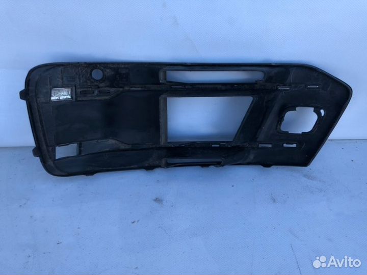 Окантовка птф передняя правая Audi Q7 4M 2015