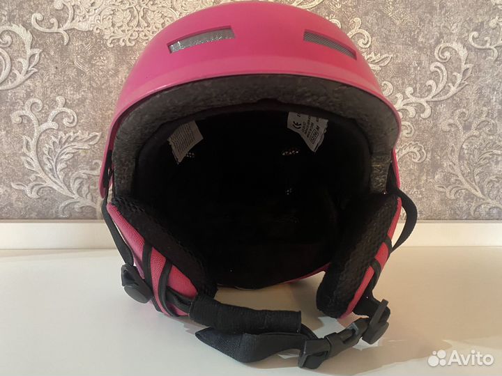 Горнолыжный шлем