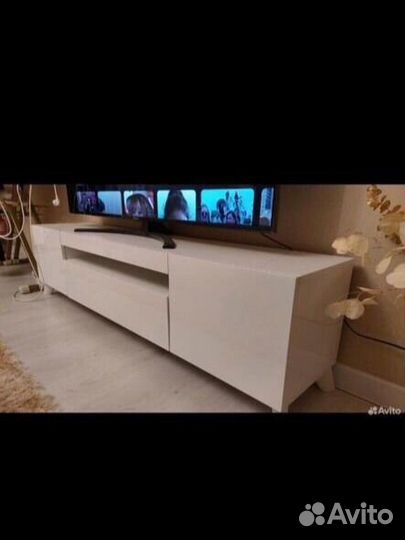 Тумбочка под телевизор