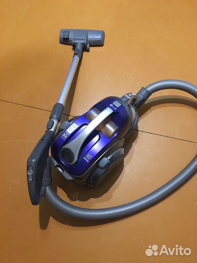 Пылесос LG