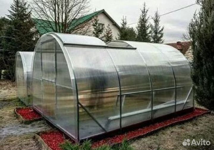 Теплица с чехлом