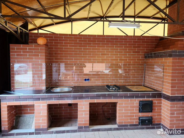 Стеклянный фартук на кухню