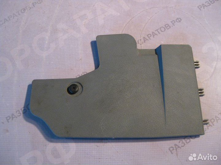 Крышка центральной консоли левая Skoda Octavia