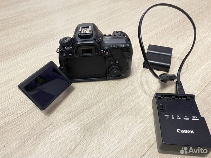 Фотоаппарат Canon 6d mark 2, Canon 50mm 1.4