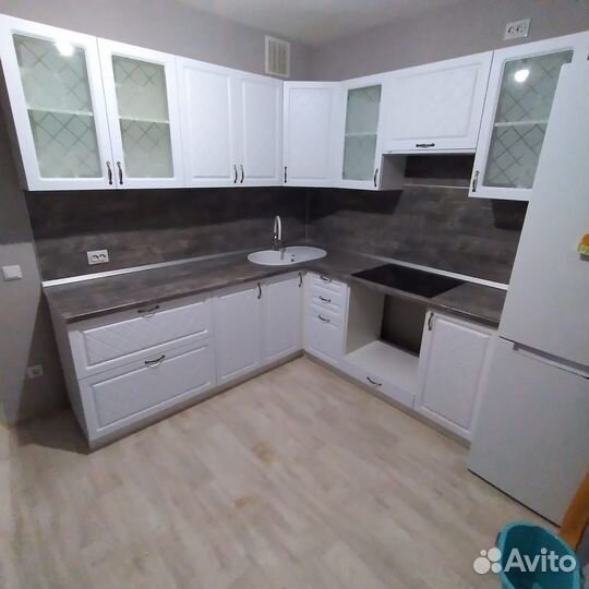 Кухня угловая новая