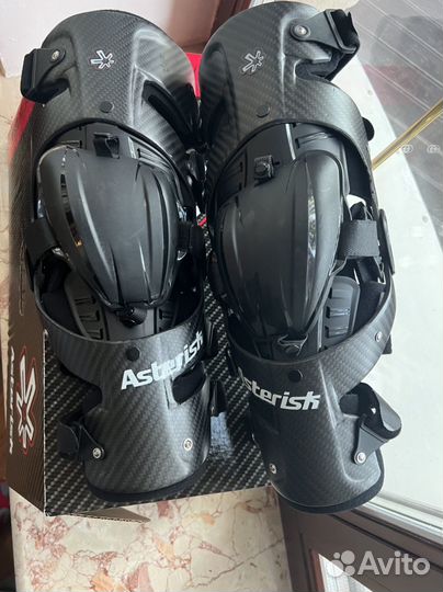 Мото наколенники Брейсы Asterisk Carbon Cell 1