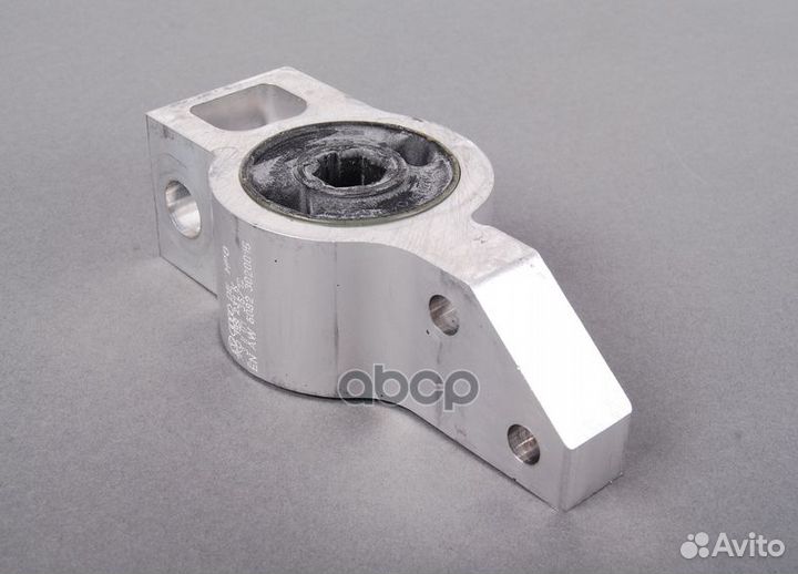 Кронштейн опоры двс лев 1K0199231K VAG