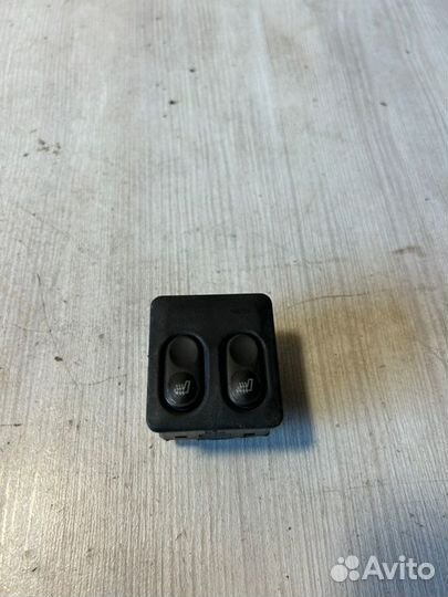 Блок управления подогревом сиденья Chevrolet Niva