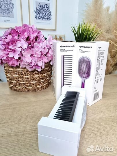 Расческа Dyson