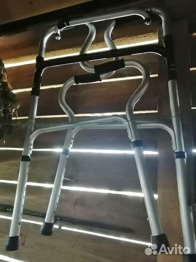 Ходунки для инвалидов