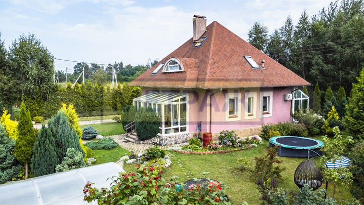 Дом 170 м² на участке 12 сот.