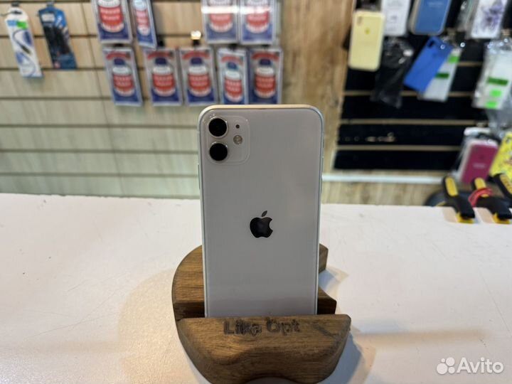 iPhone 11, 128 ГБ