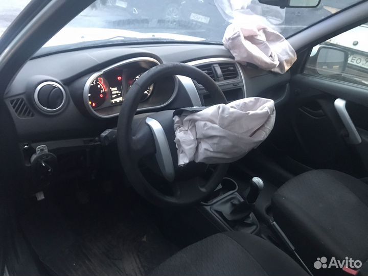 Datsun on-DO 1.6 МТ, 2019, битый, 158 000 км