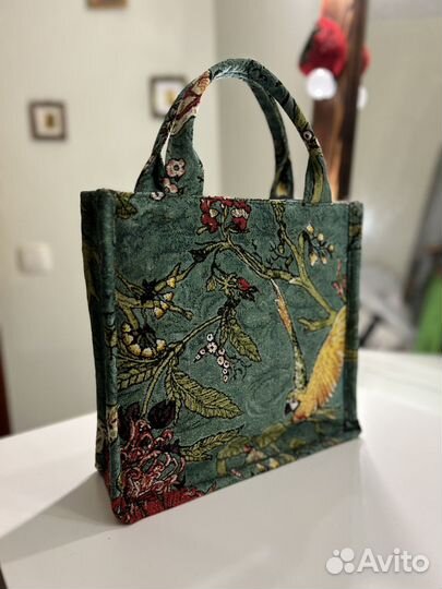 Сумка тоут из гобелена