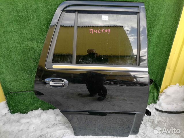 Дверь задняя правая Lincoln Navigator