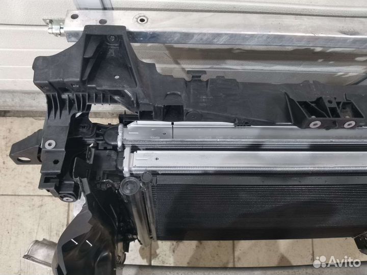 Audi Q7 4M панель передняя радиатор вентилятор